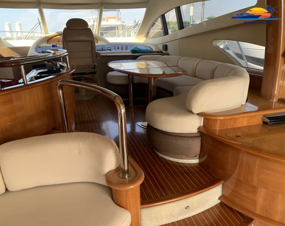 Du thuyền AZIMUT 62 (LUXURY)